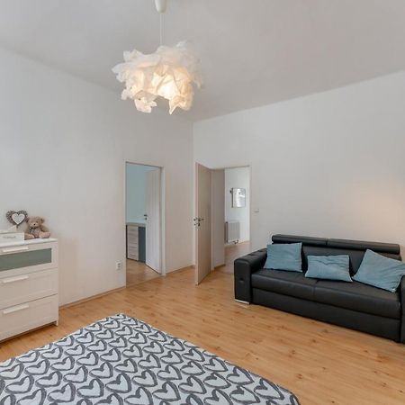 Apartman S Terasou Olomouc Buitenkant foto