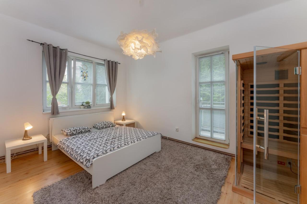 Apartman S Terasou Olomouc Buitenkant foto