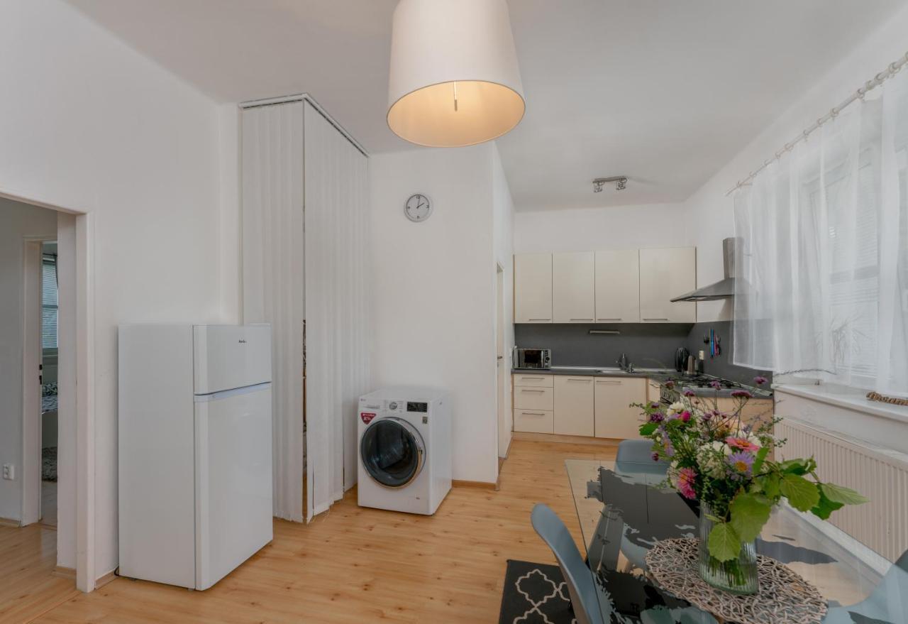 Apartman S Terasou Olomouc Buitenkant foto